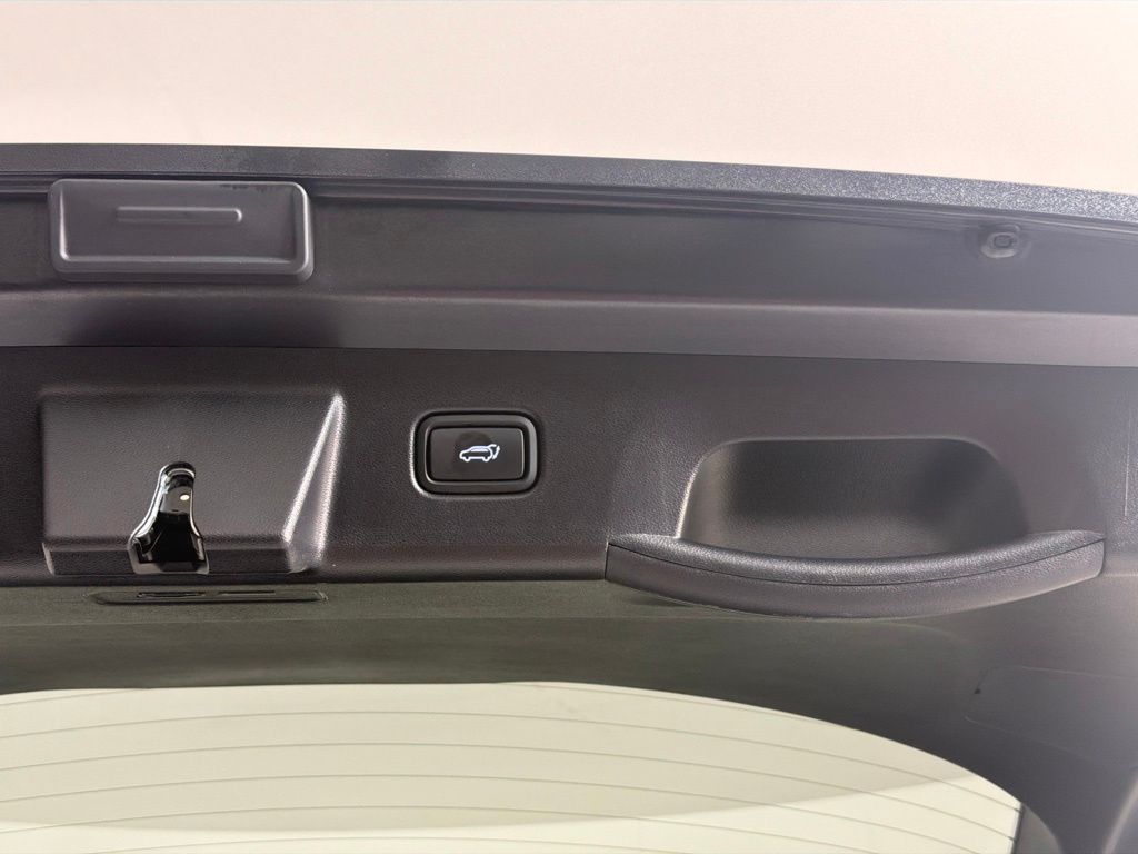 Thumbnail: 2024 Hyundai Tucson - 33