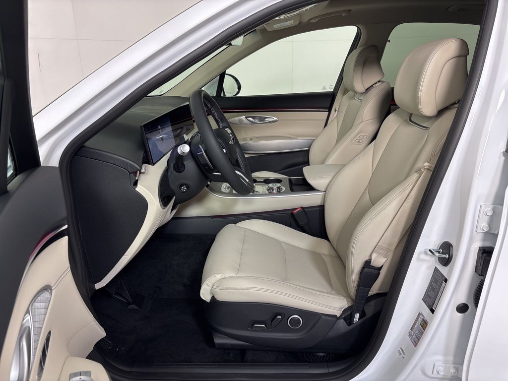 Thumbnail: 2026 Genesis GV70 - 12