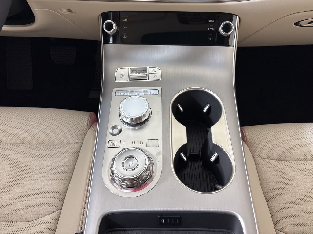 Thumbnail: 2026 Genesis GV70 - 17