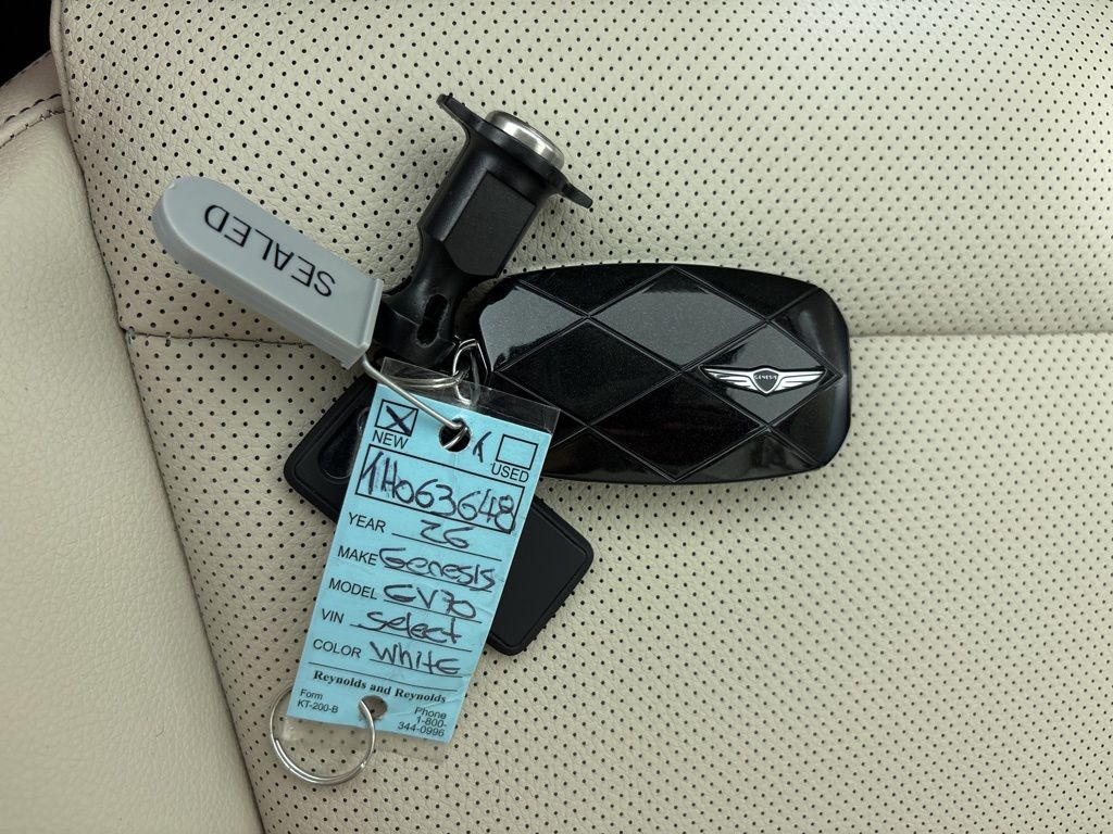 Thumbnail: 2026 Genesis GV70 - 19