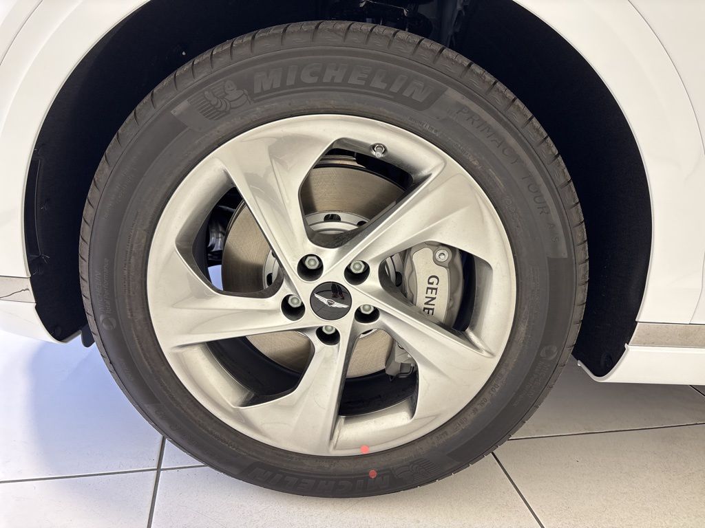 Thumbnail: 2026 Genesis GV70 - 8