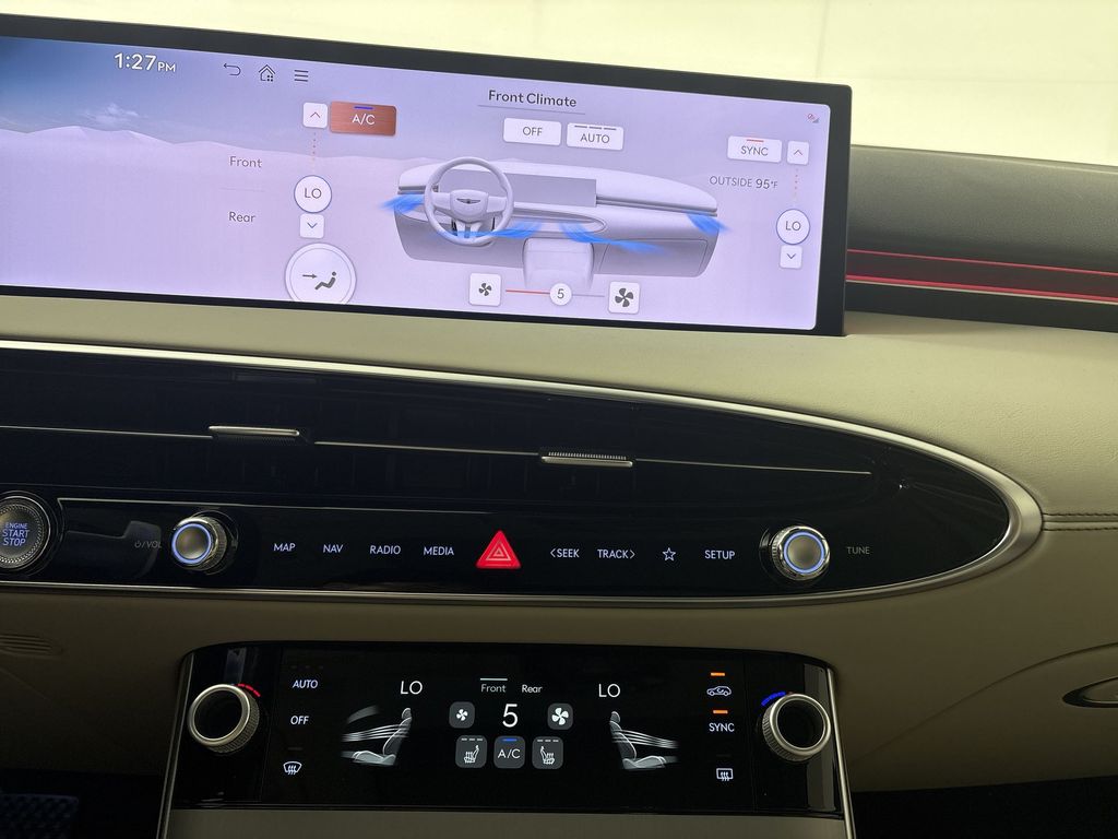 Thumbnail: 2026 Genesis GV70 - 25