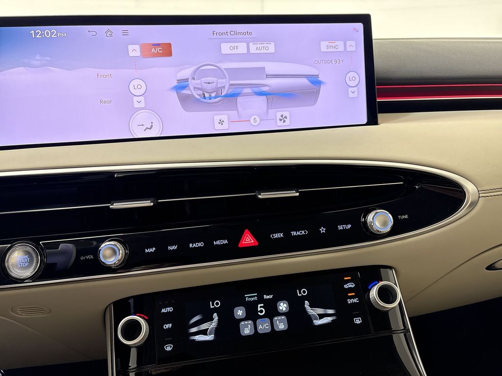 Thumbnail: 2026 Genesis GV70 - 24