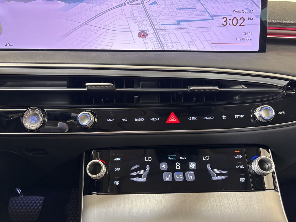 Thumbnail: 2026 Genesis GV70 - 29