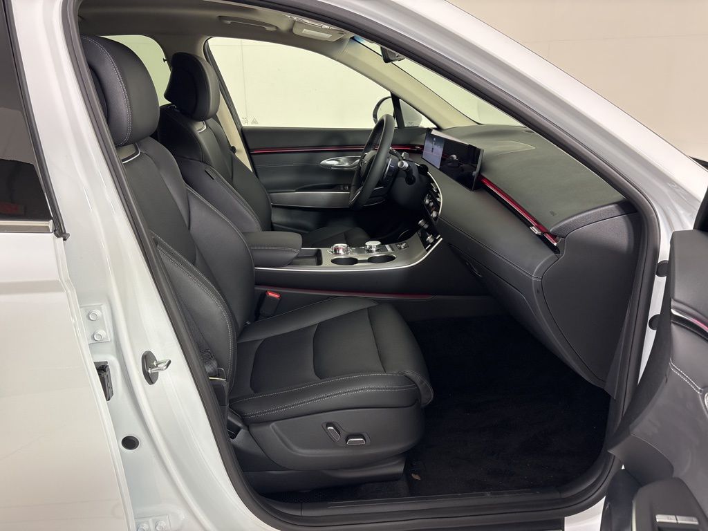 Thumbnail: 2026 Genesis GV70 - 10