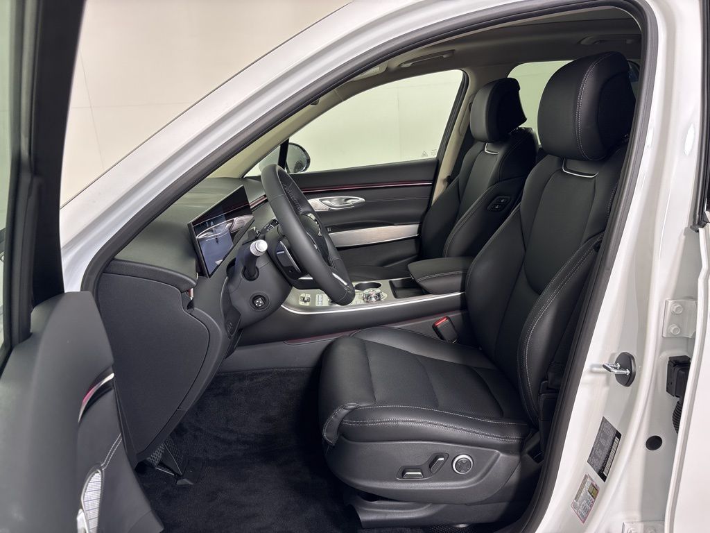 Thumbnail: 2026 Genesis GV70 - 11