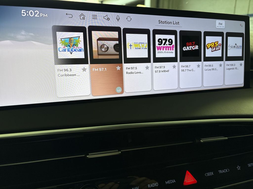 Thumbnail: 2026 Genesis GV70 - 22
