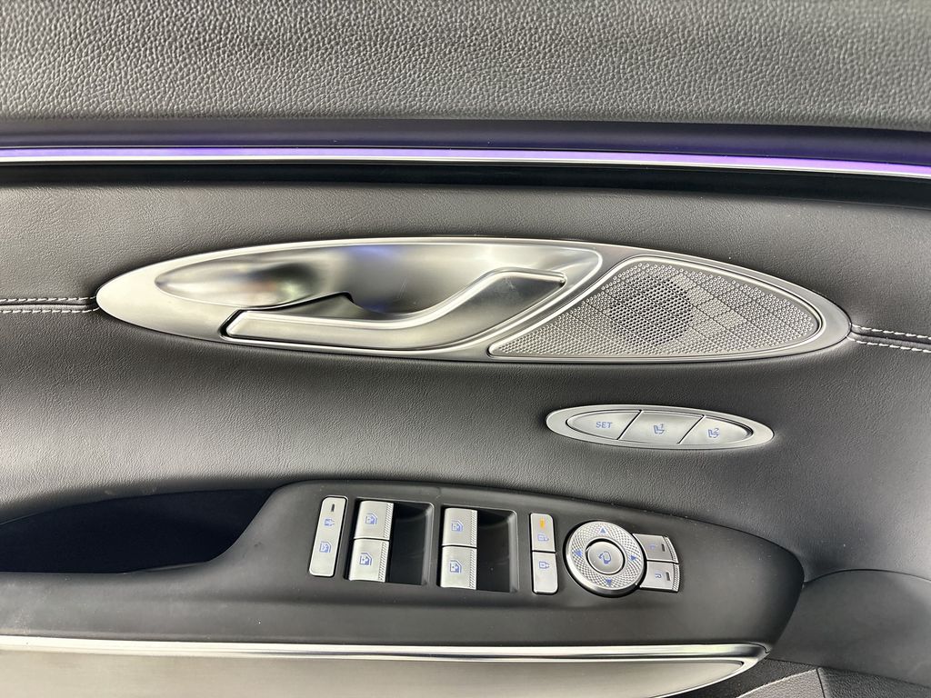 Thumbnail: 2026 Genesis GV70 - 23