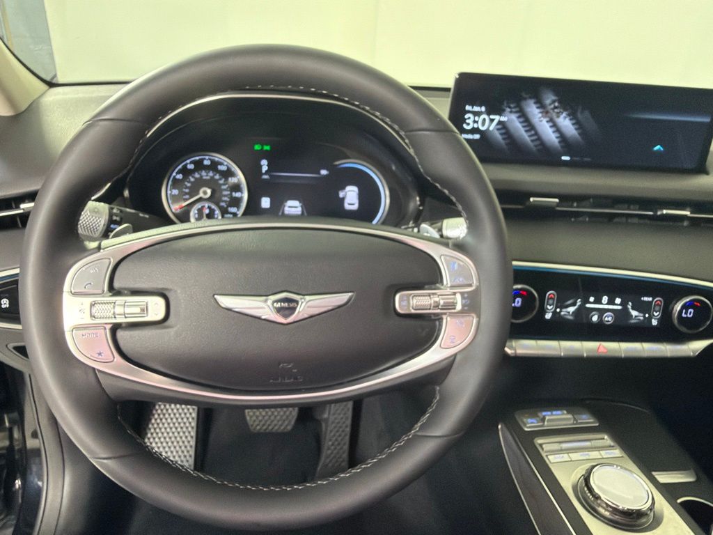 Thumbnail: 2024 Genesis GV70 - 2