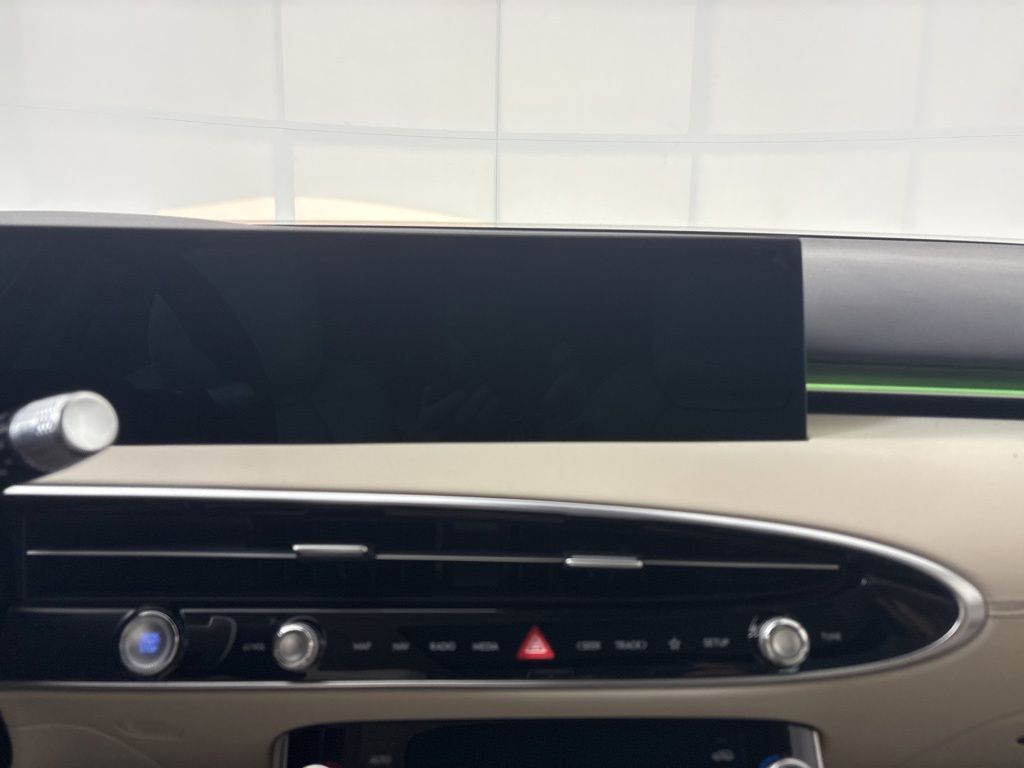 Thumbnail: 2026 Genesis GV70 - 16