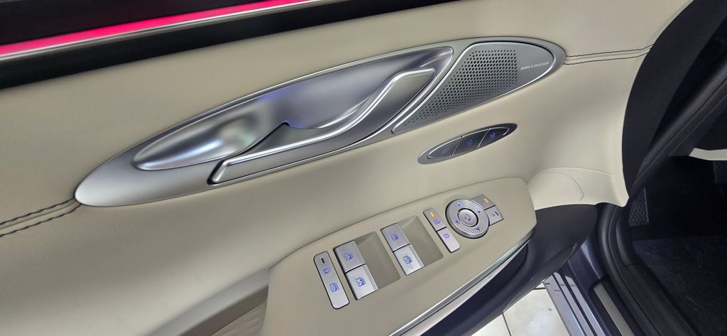 Thumbnail: 2026 Genesis GV70 - 22