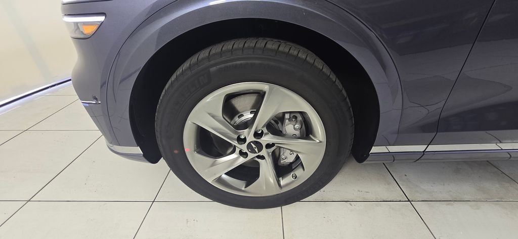 Thumbnail: 2026 Genesis GV70 - 8