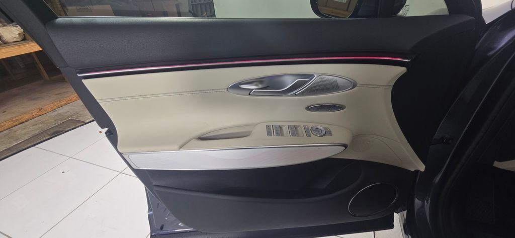 Thumbnail: 2026 Genesis GV70 - 23