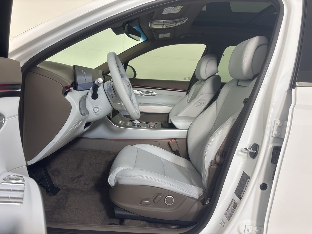 Thumbnail: 2026 Genesis GV70 - 11