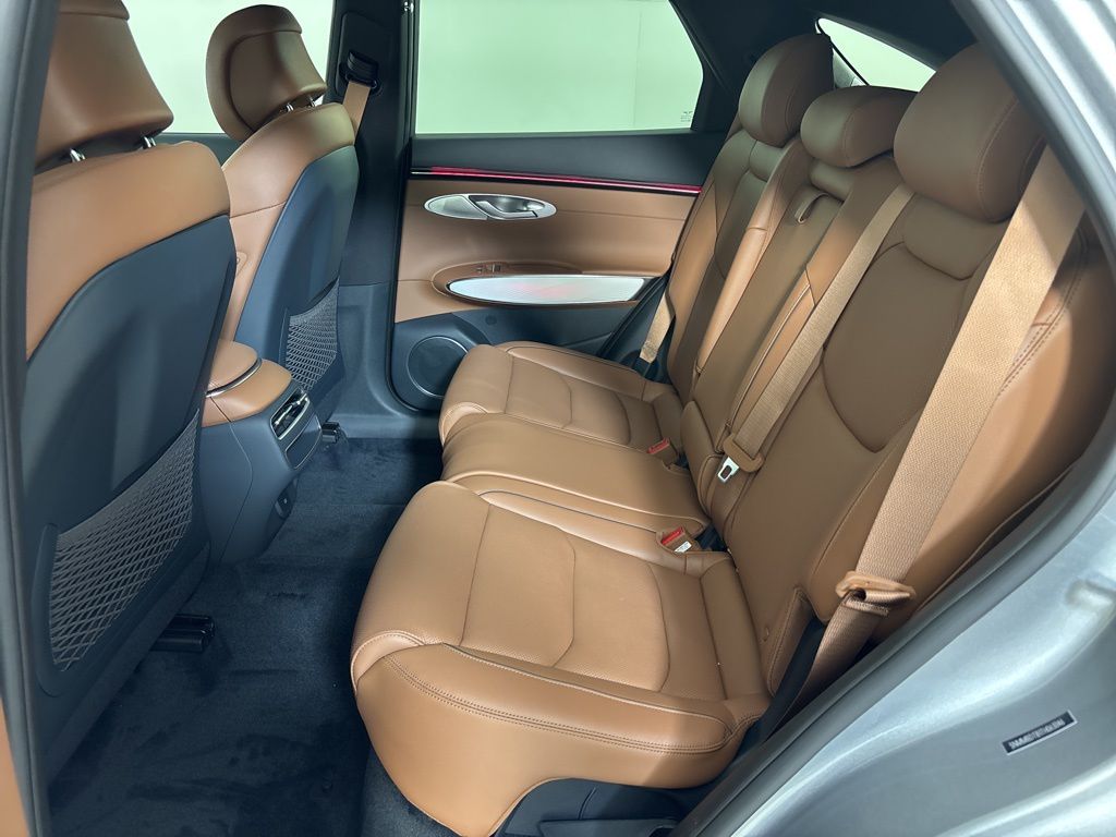 Thumbnail: 2026 Genesis GV70 - 27