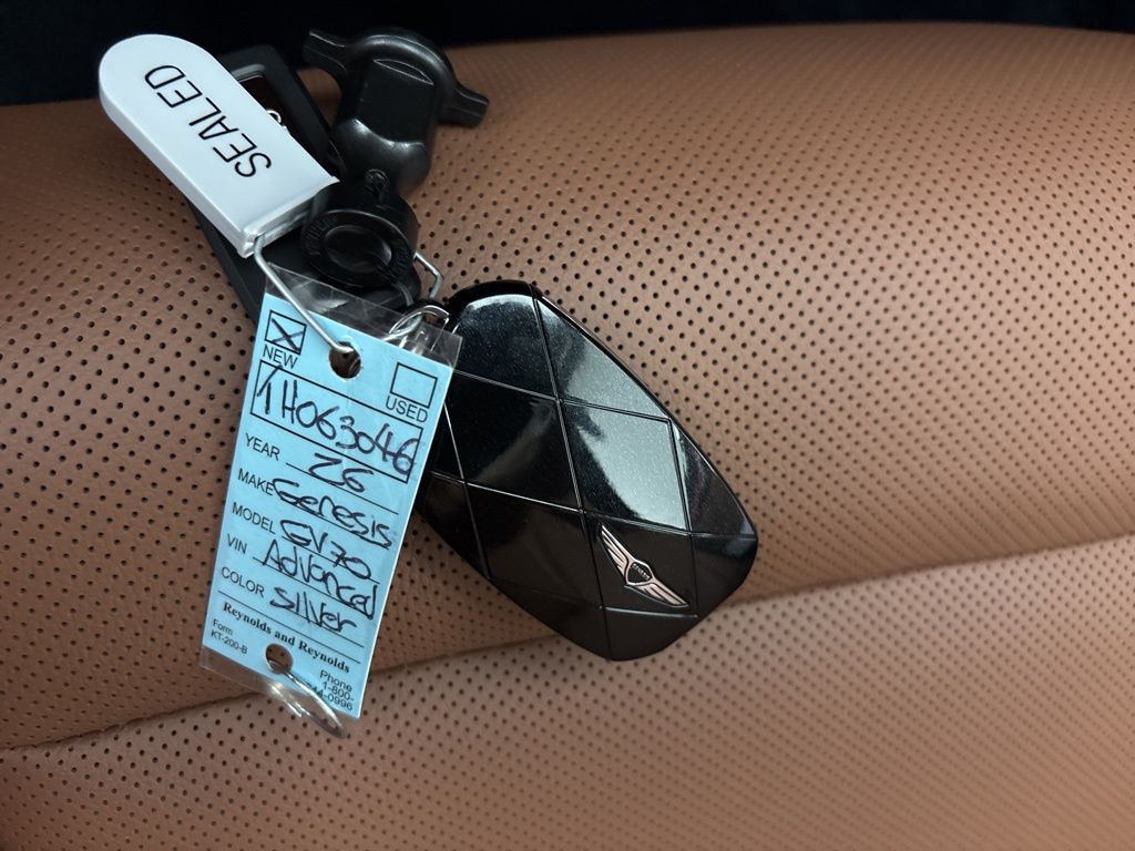 Thumbnail: 2026 Genesis GV70 - 19