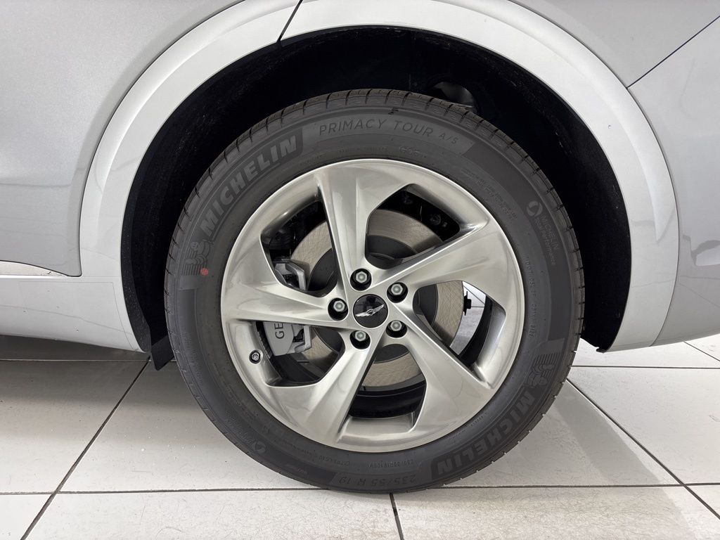 Thumbnail: 2026 Genesis GV70 - 8