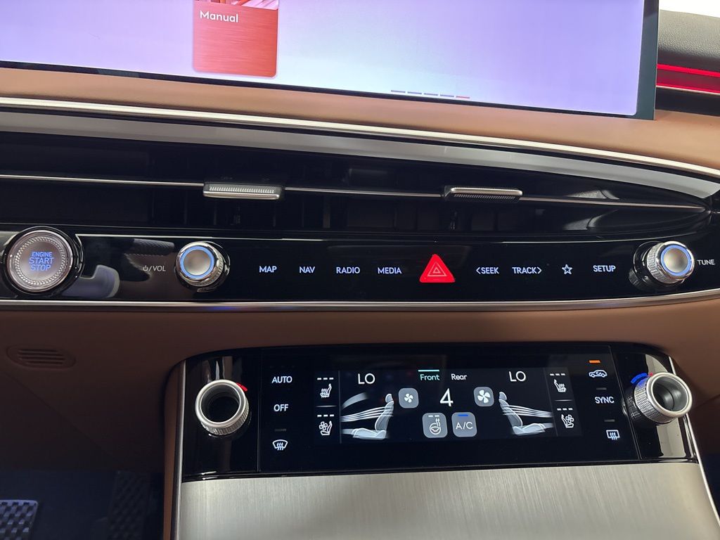 Thumbnail: 2026 Genesis GV70 - 36