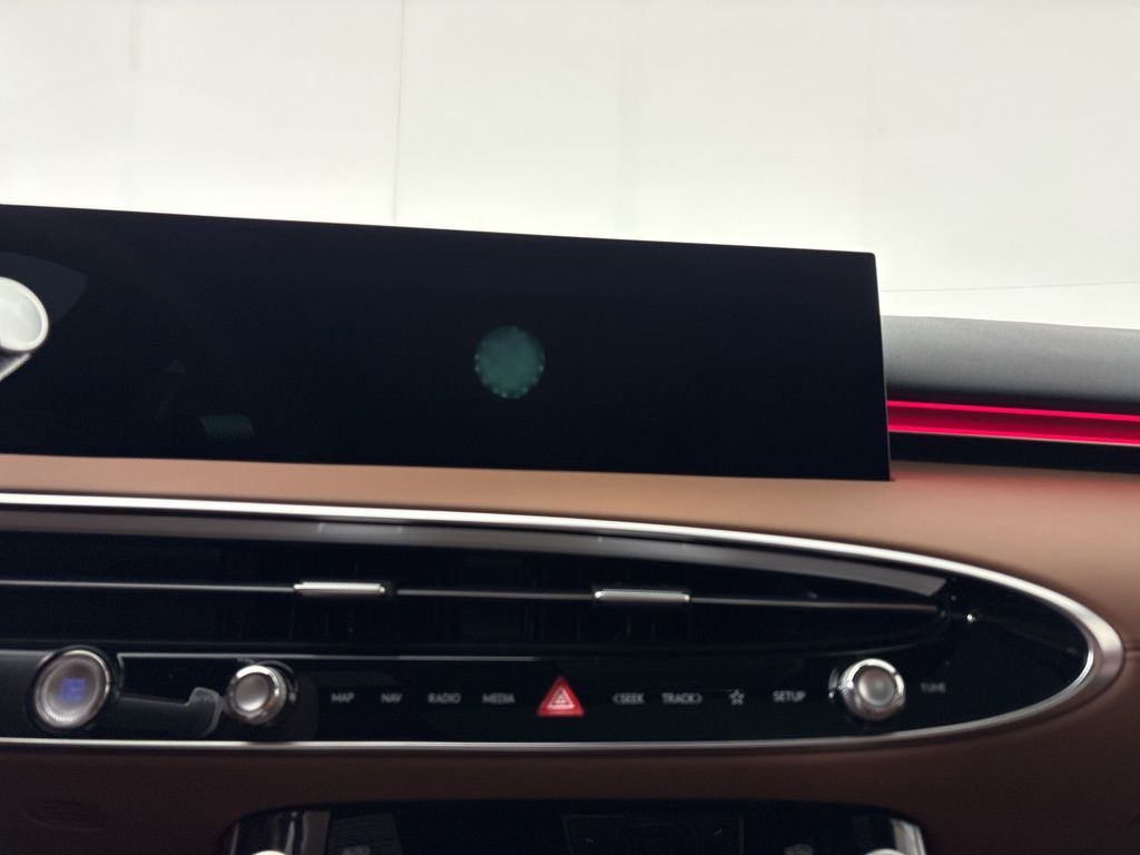 Thumbnail: 2026 Genesis GV70 - 16