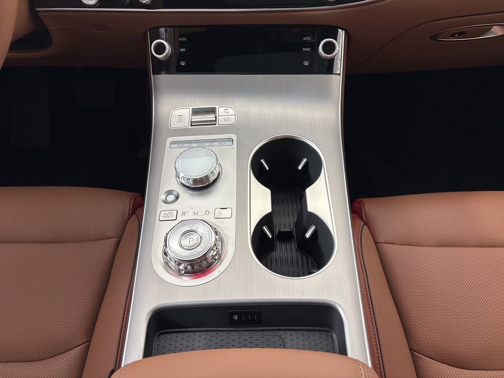 Thumbnail: 2026 Genesis GV70 - 17