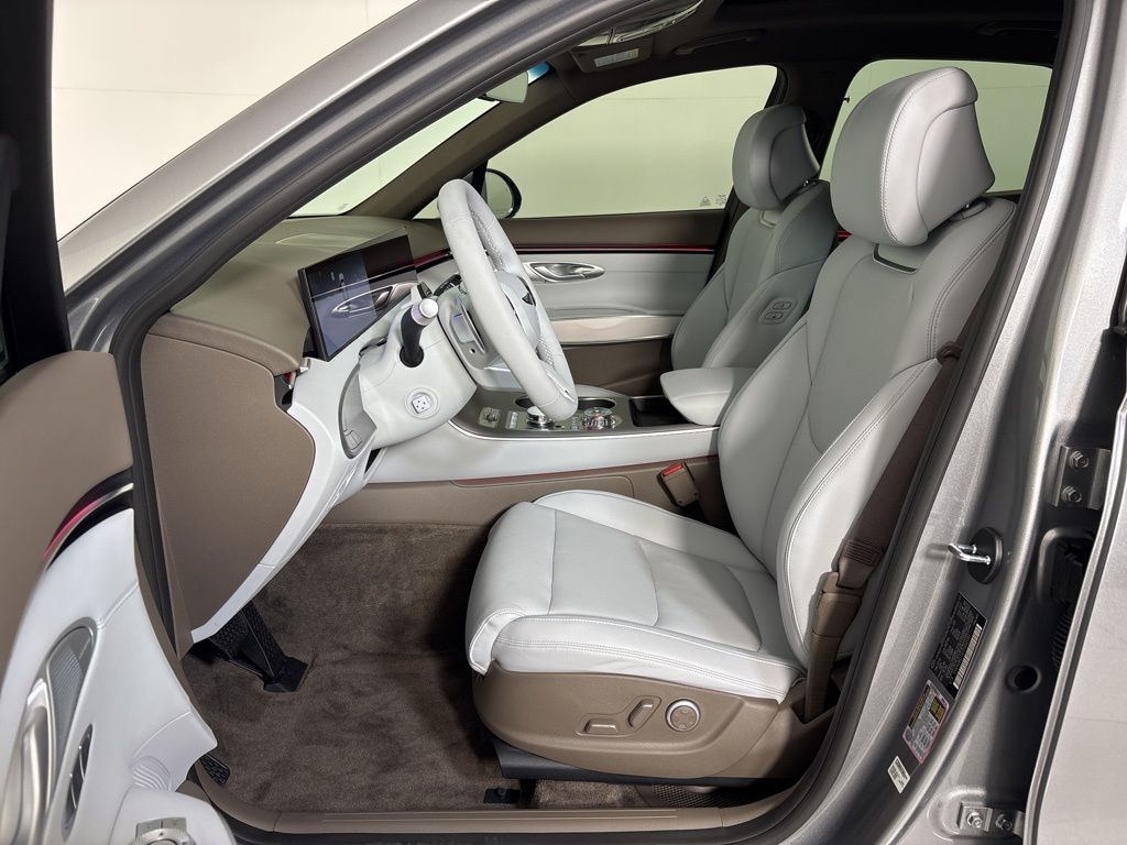 Thumbnail: 2026 Genesis GV70 - 12