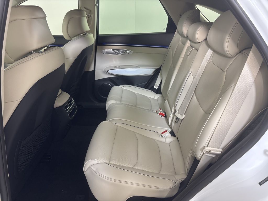 Thumbnail: 2026 Genesis GV70 - 28