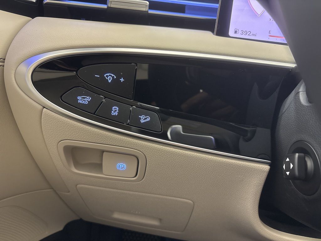 Thumbnail: 2026 Genesis GV70 - 38