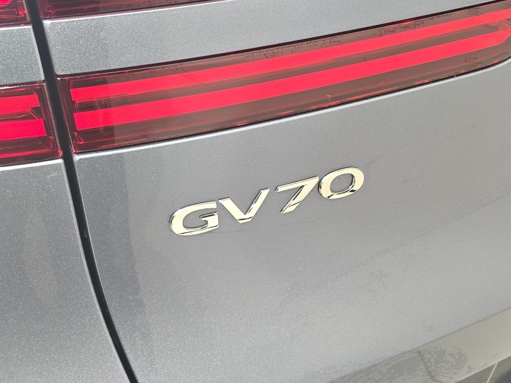 Thumbnail: 2026 Genesis GV70 - 7
