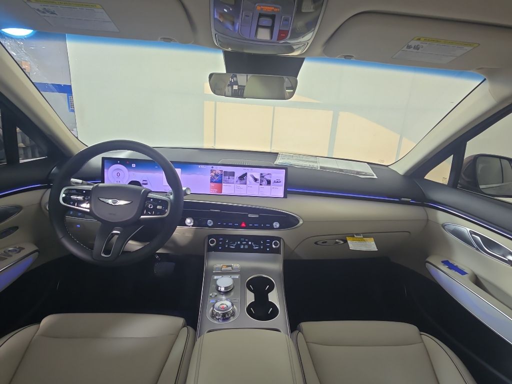 Thumbnail: 2026 Genesis GV70 - 13