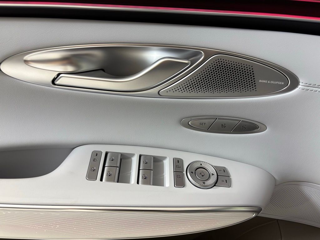 Thumbnail: 2026 Genesis GV70 - 26