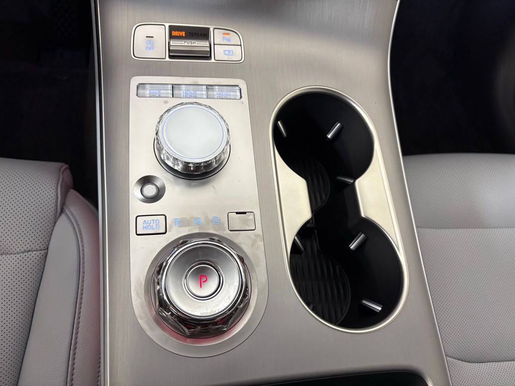 Thumbnail: 2026 Genesis GV70 - 36