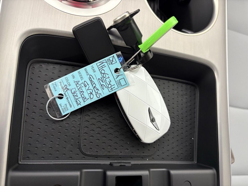 Thumbnail: 2026 Genesis GV70 - 19