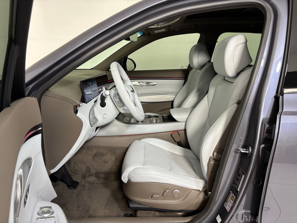 Thumbnail: 2026 Genesis GV70 - 12