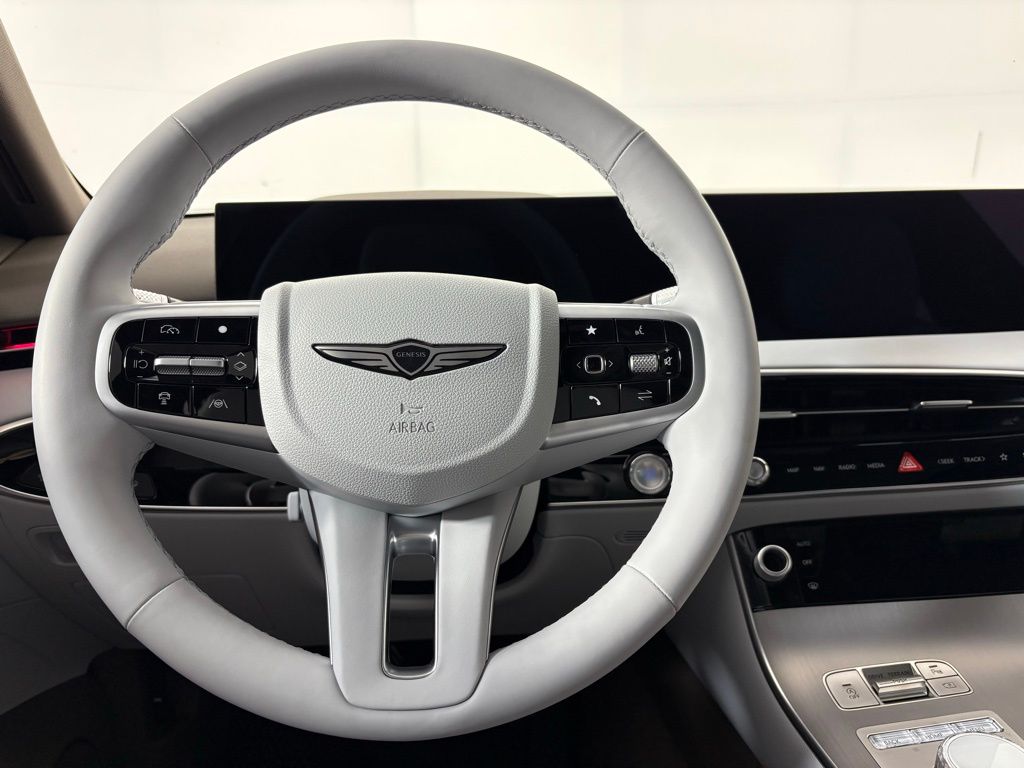 Thumbnail: 2026 Genesis GV70 - 14