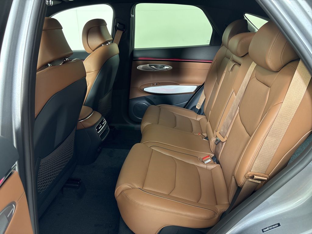 Thumbnail: 2026 Genesis GV70 - 28