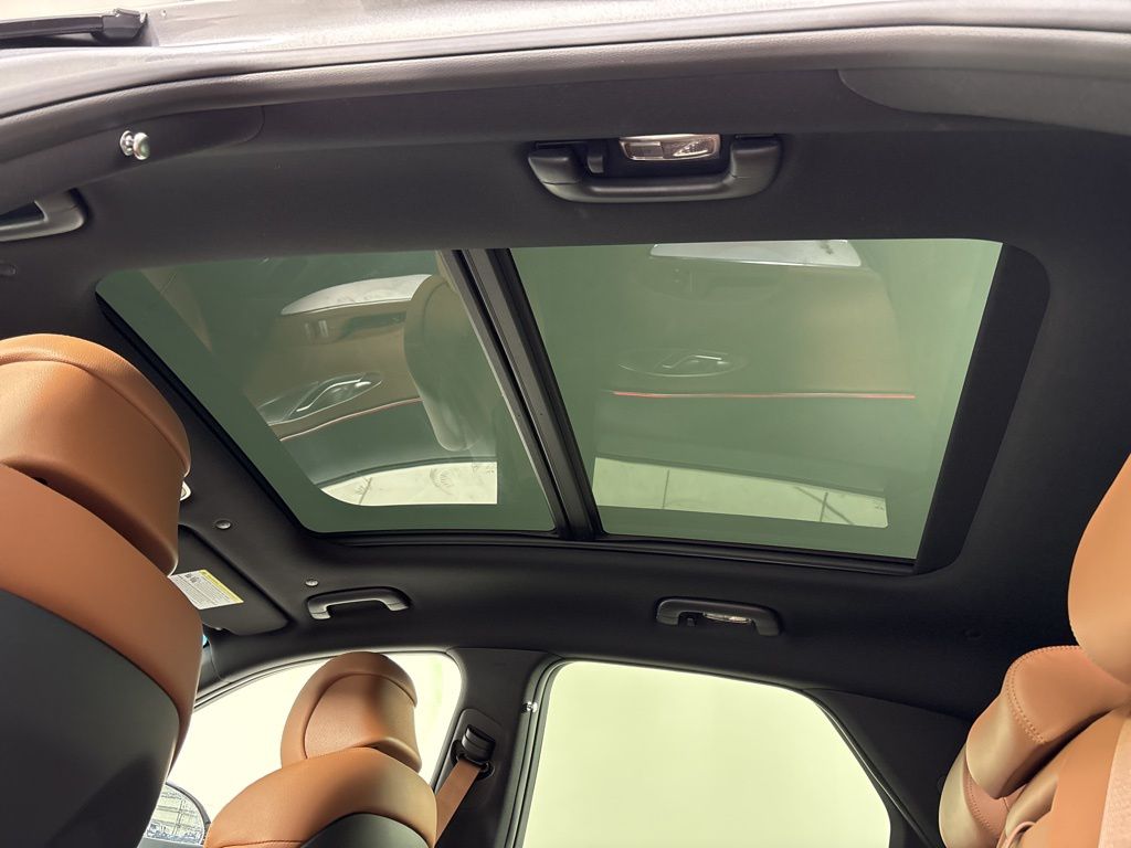 Thumbnail: 2026 Genesis GV70 - 27