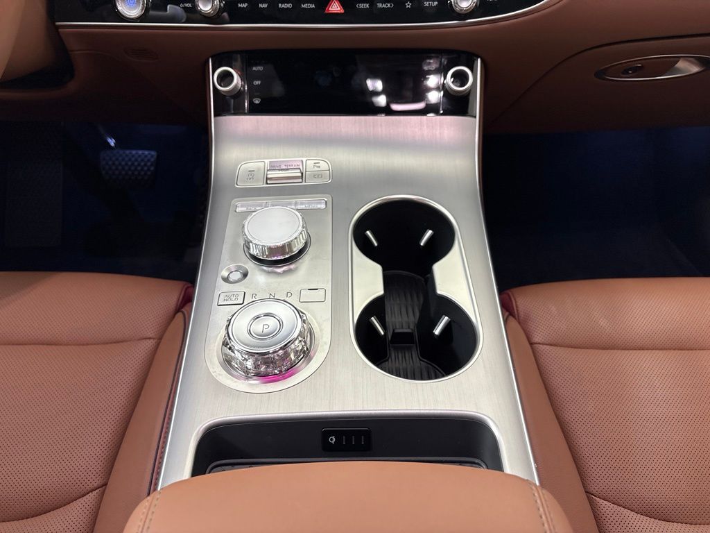 Thumbnail: 2026 Genesis GV70 - 17