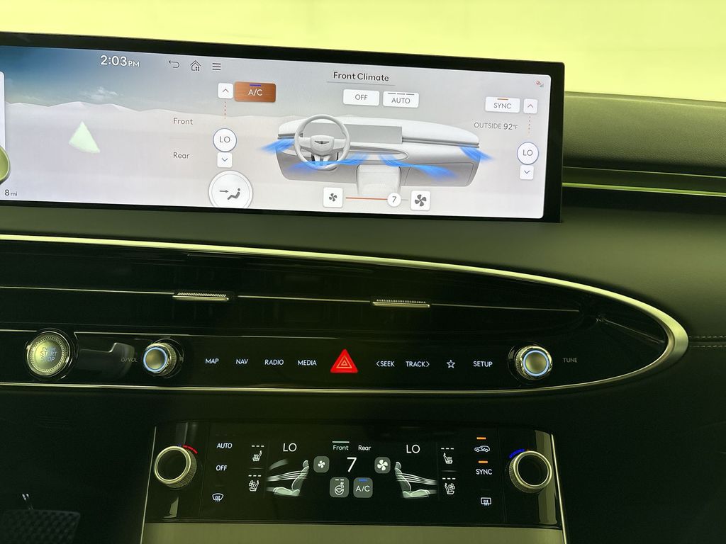Thumbnail: 2026 Genesis GV70 - 24