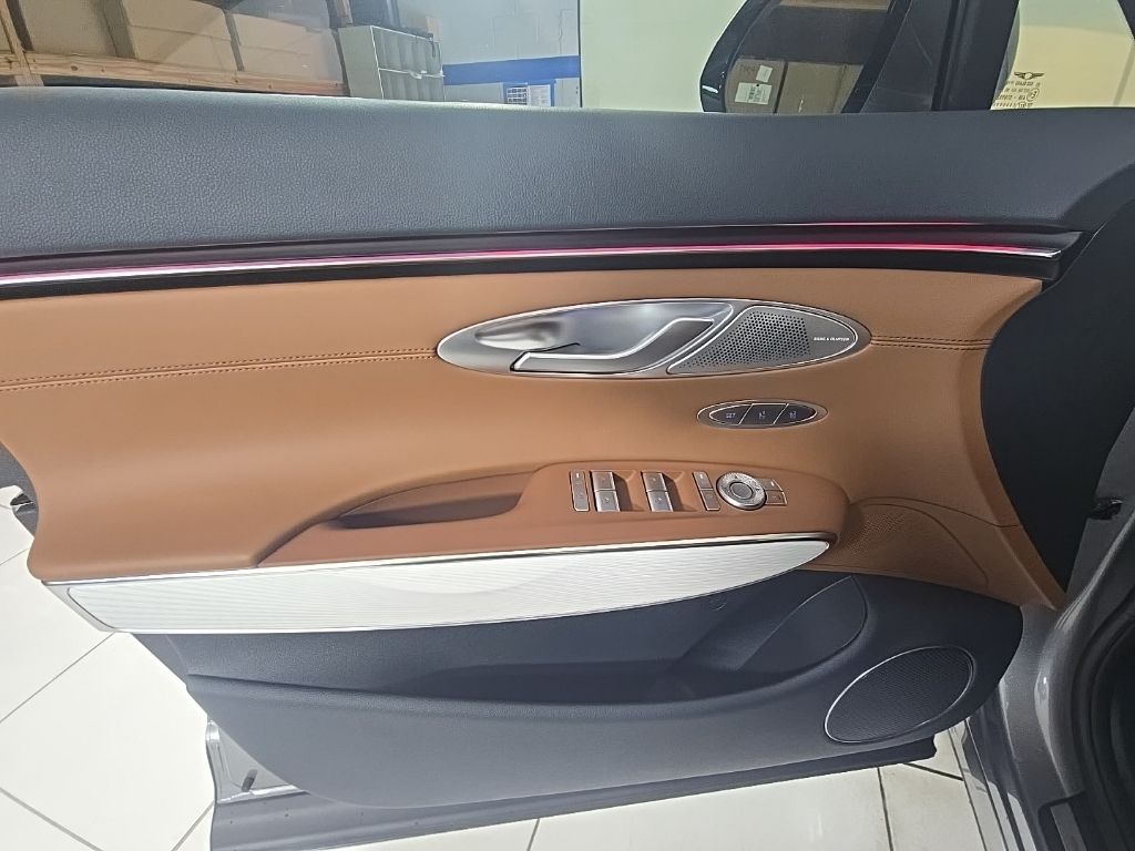 Thumbnail: 2026 Genesis GV70 - 20
