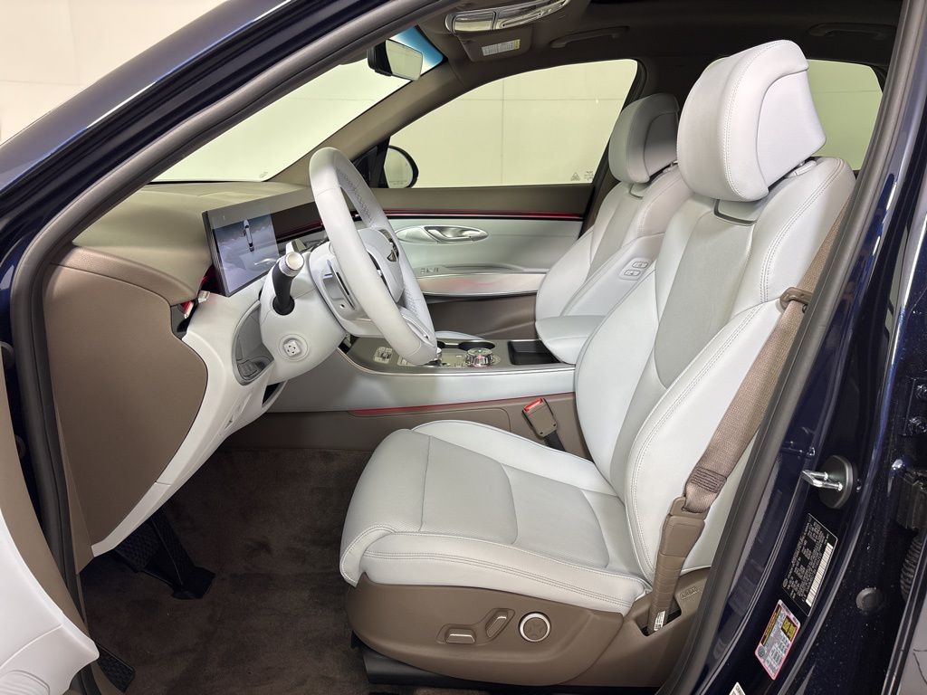 Thumbnail: 2026 Genesis GV70 - 11