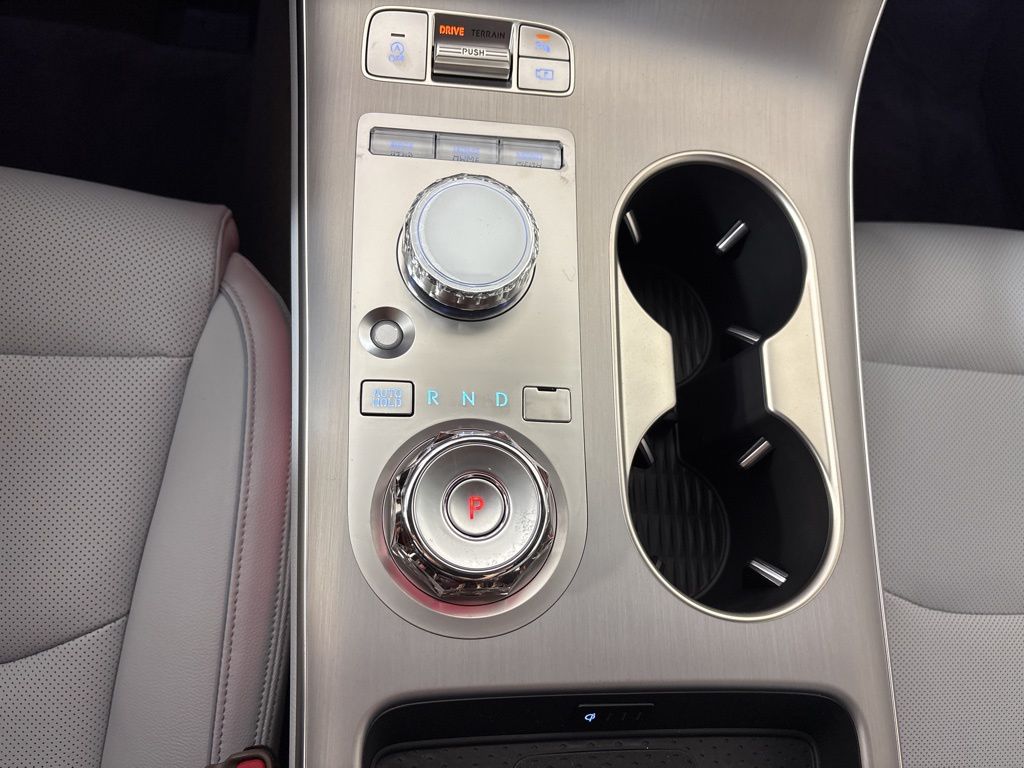 Thumbnail: 2026 Genesis GV70 - 33