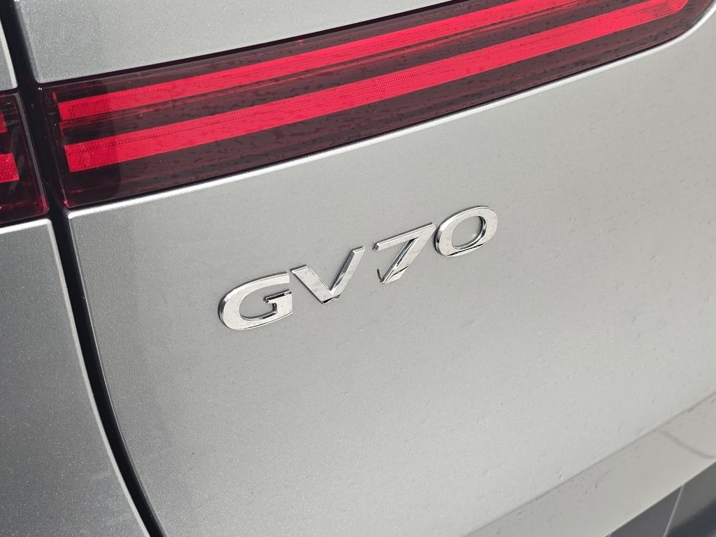 Thumbnail: 2026 Genesis GV70 - 6