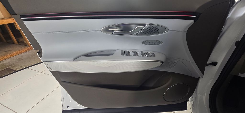 Thumbnail: 2026 Genesis GV70 - 20