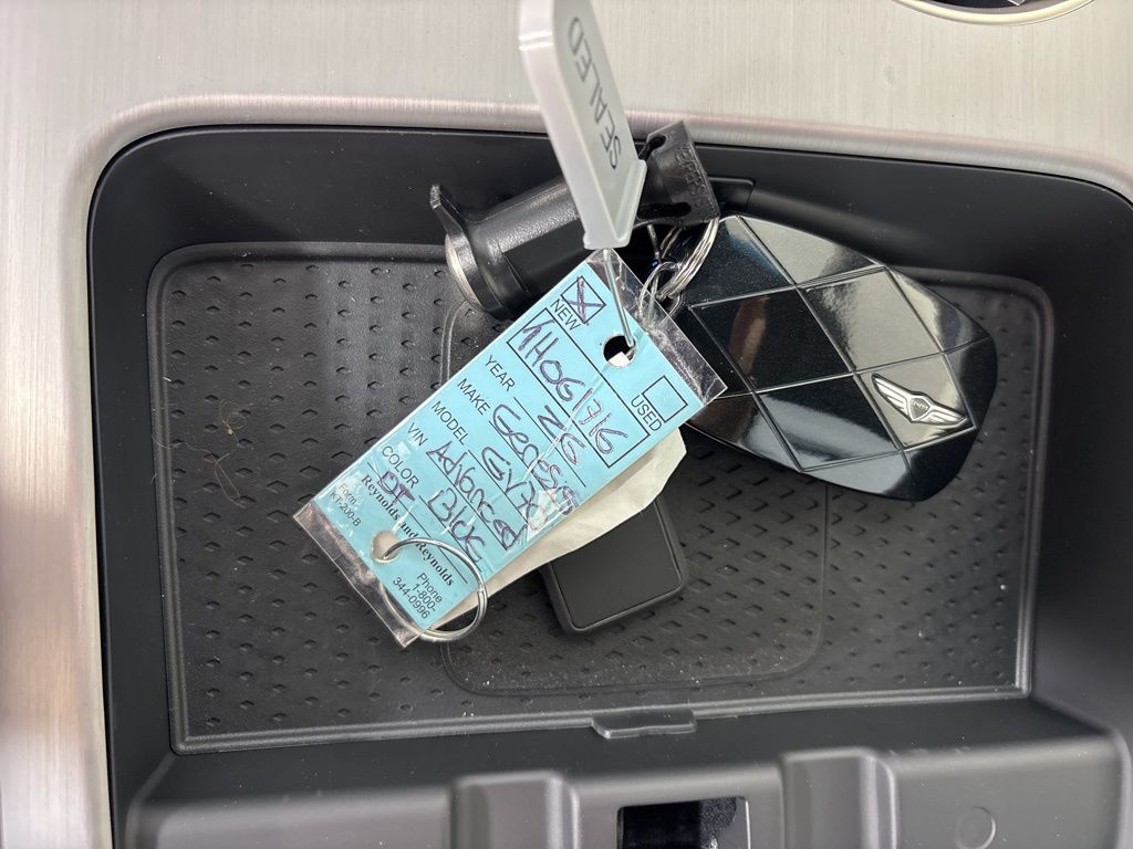 Thumbnail: 2026 Genesis GV70 - 19