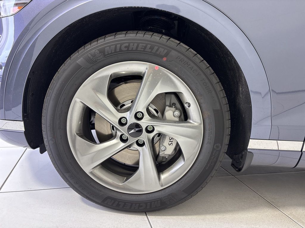 Thumbnail: 2026 Genesis GV70 - 8