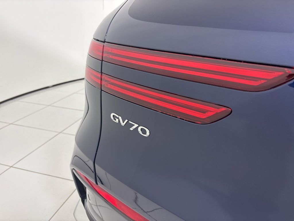 Thumbnail: 2026 Genesis GV70 - 24