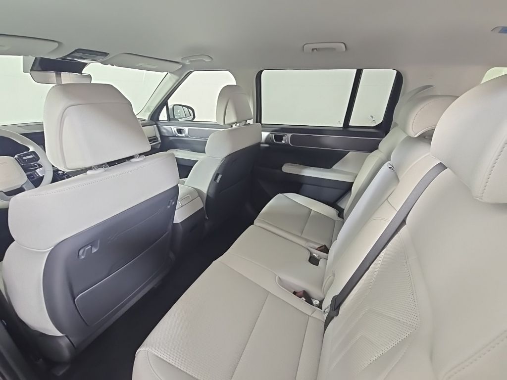 Thumbnail: 2027 Hyundai Santa Fe - 31