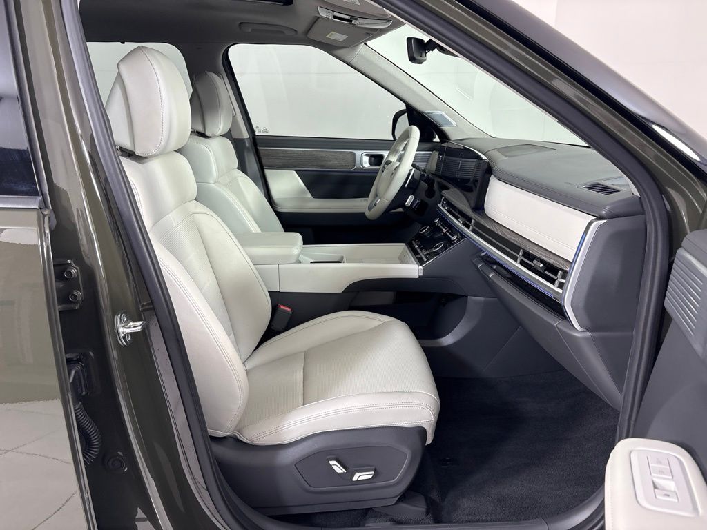Thumbnail: 2024 Hyundai Santa Fe - 10