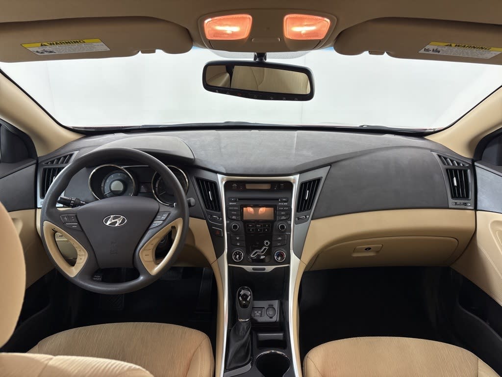 Thumbnail: 2013 Hyundai Sonata - 13