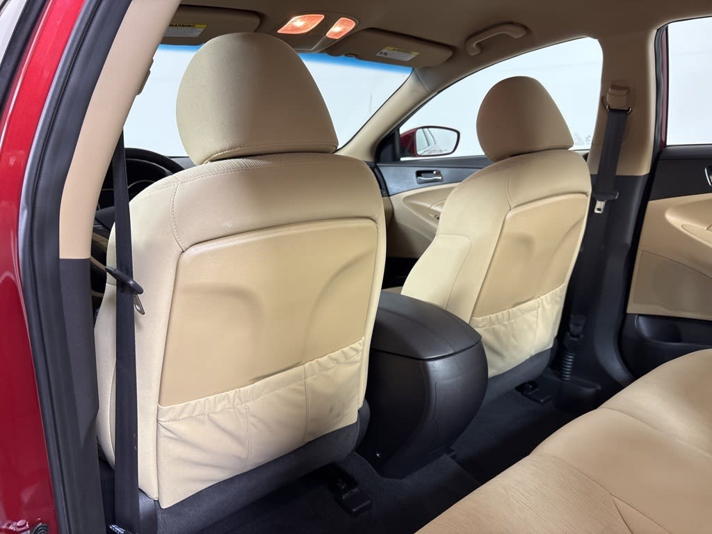 Thumbnail: 2013 Hyundai Sonata - 12